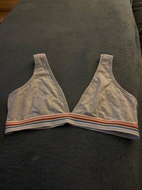 Colsie Light Gray Triangle Bralette with Striped Elastic Band